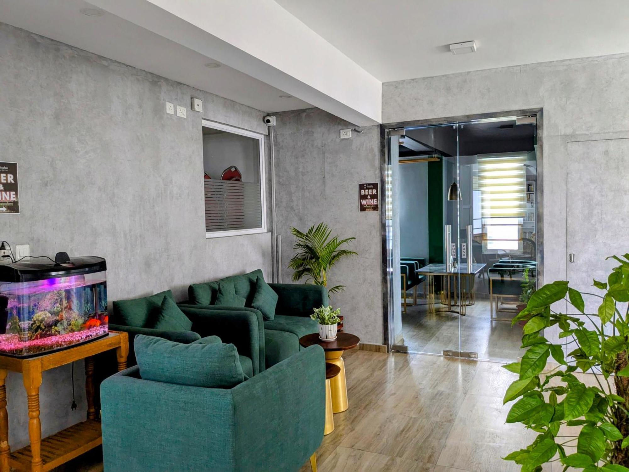 Niko Hotels Kochi Buitenkant foto