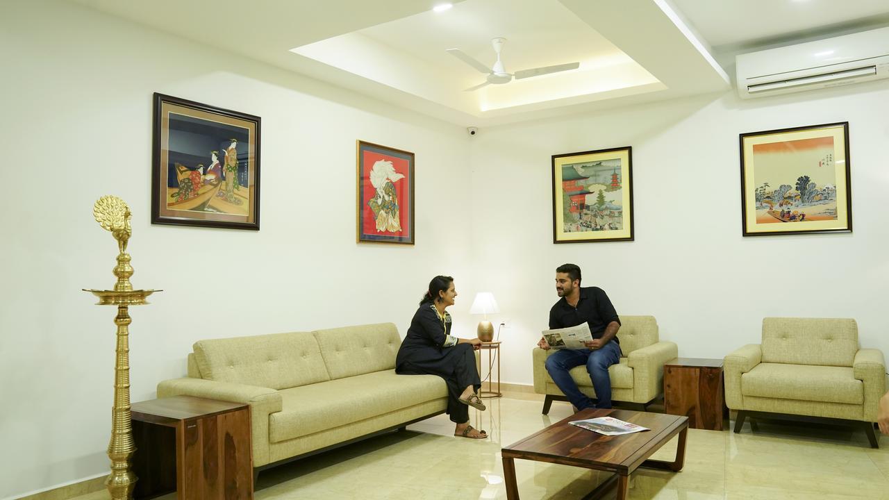 Niko Hotels Kochi Buitenkant foto